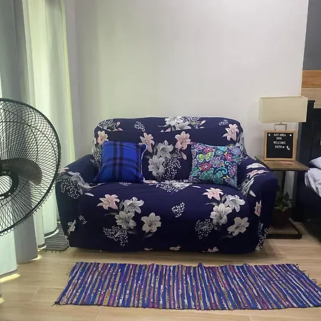 19F W Nflix & Balcony Near Rob, Pgh, Acc Usm&Slmc